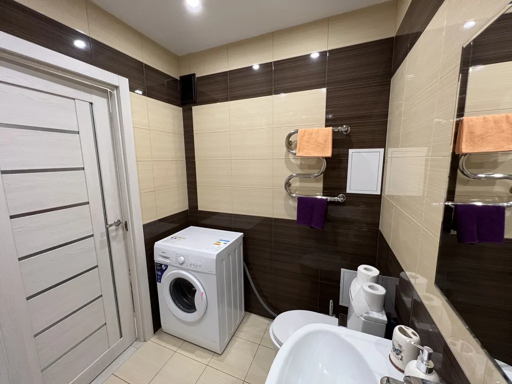 Евродвушка с прекрасным видом на поля и шоссе