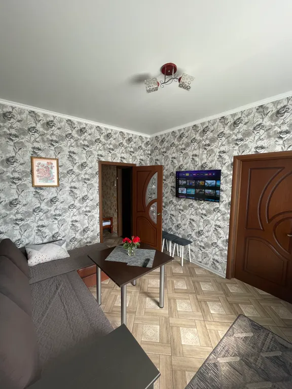 Квартира Однокомнатная квартира 2 на первом этаже двухэтажного дома — Темрюк