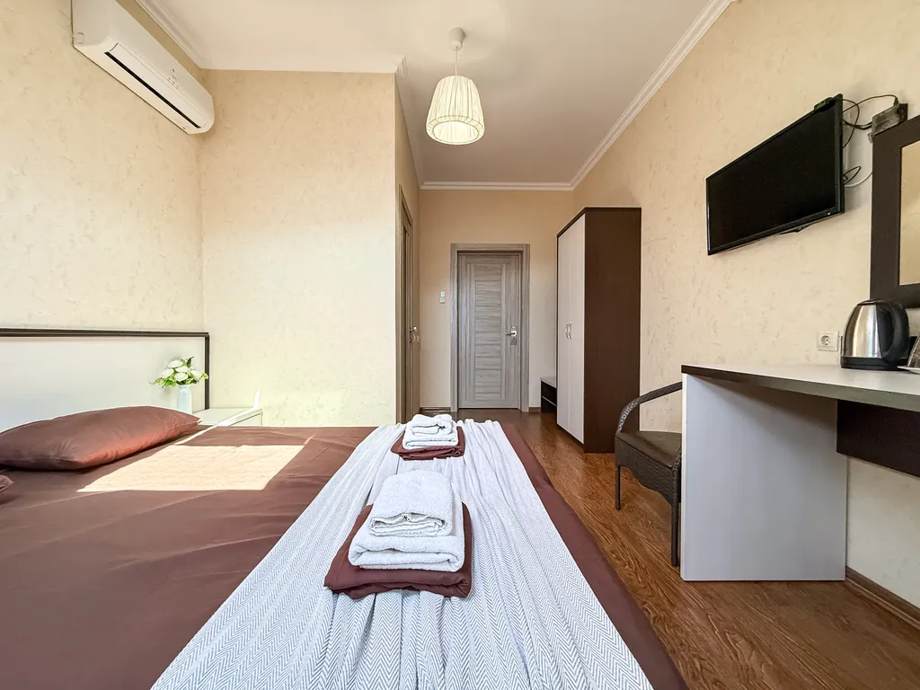 Мансардный номер в центре в 7 минутах до моря