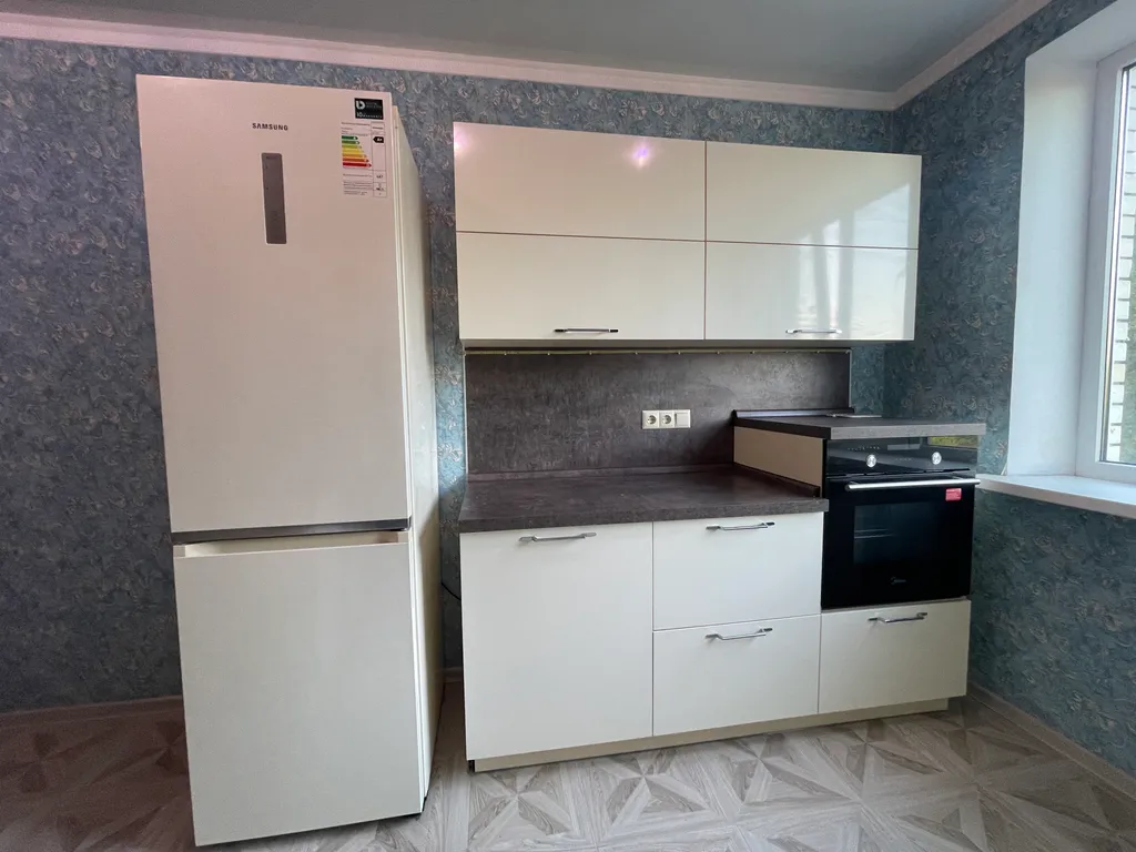 2-комнатная квартира с хорошим ремонтом в новом доме