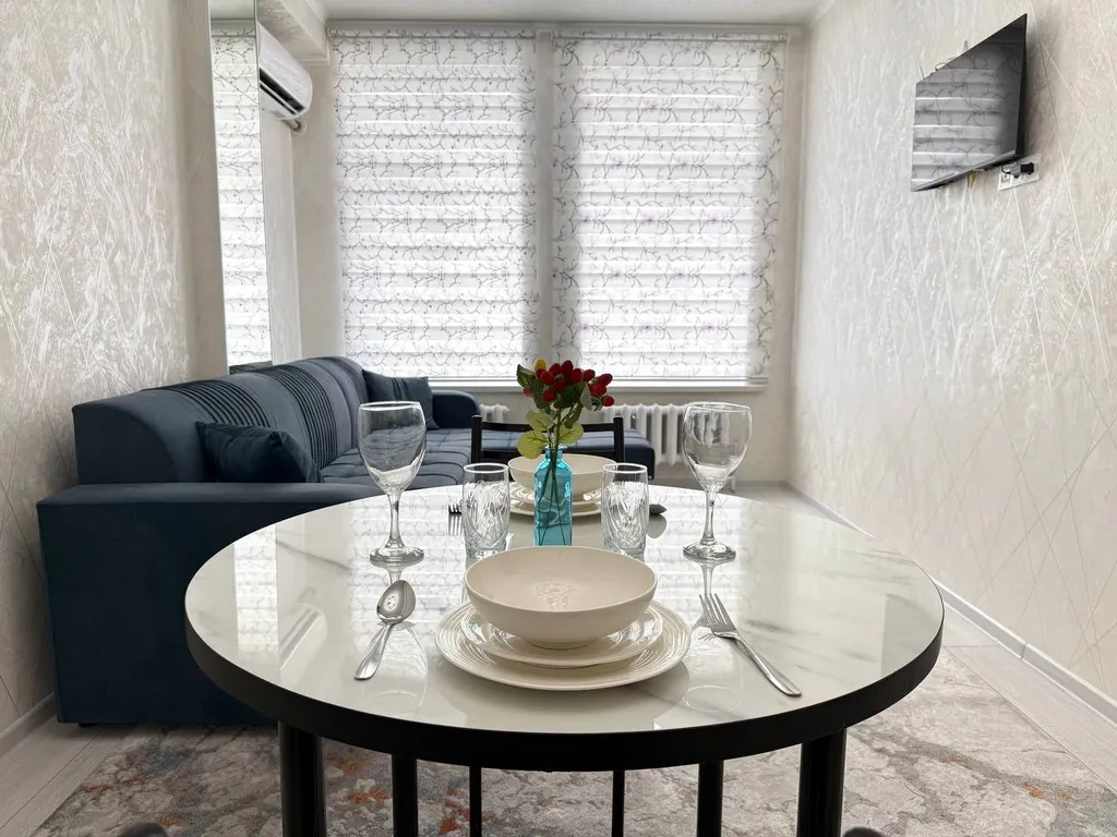 Квартира Уютный апартамент в центре Бишкека — аренда посуточно в Бишкек