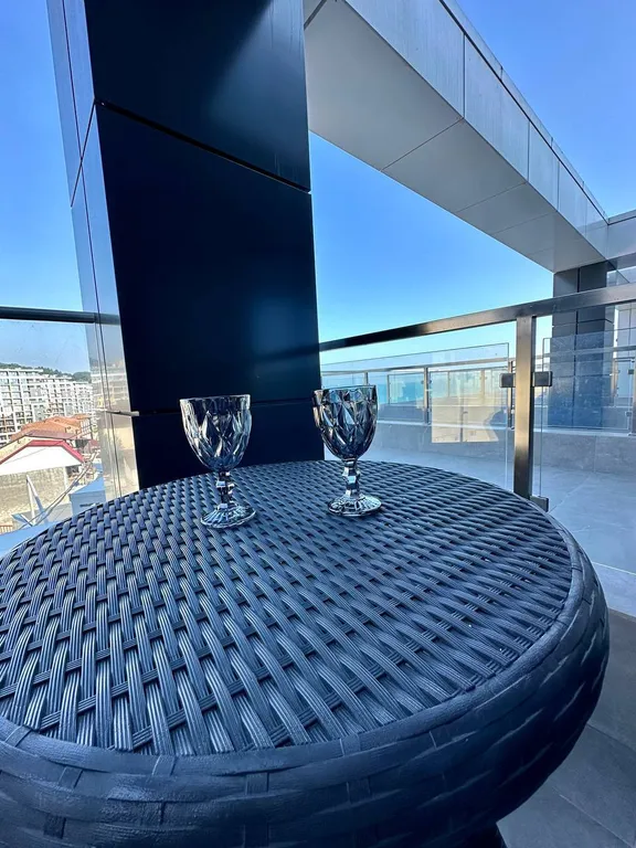 Морской Каскад. Роскошная студия на берегу моря. Бассейн. МК-13