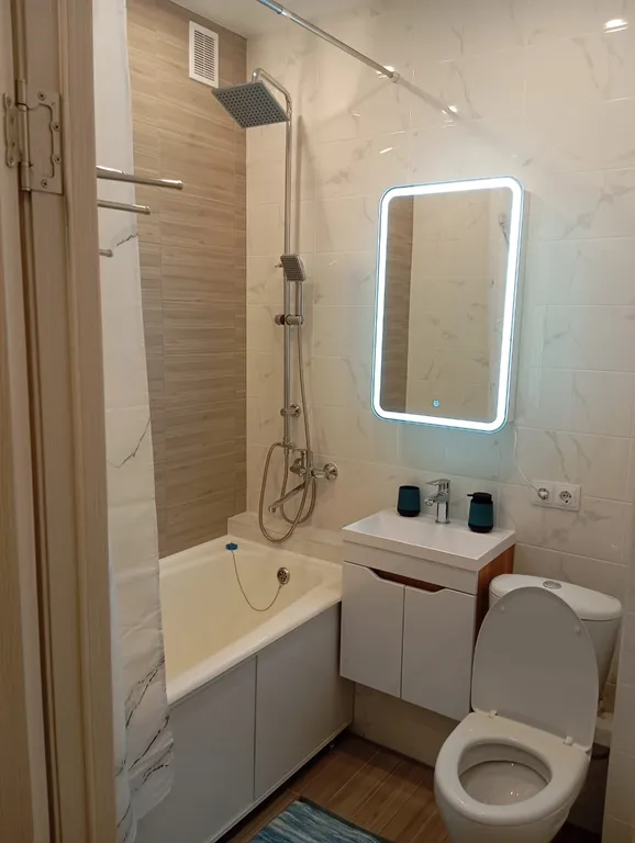 Уютная квартира около ГК Большой Вудъявр