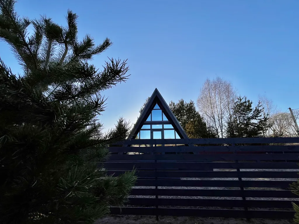 Домик у реки с банным чаном и сап-бордами