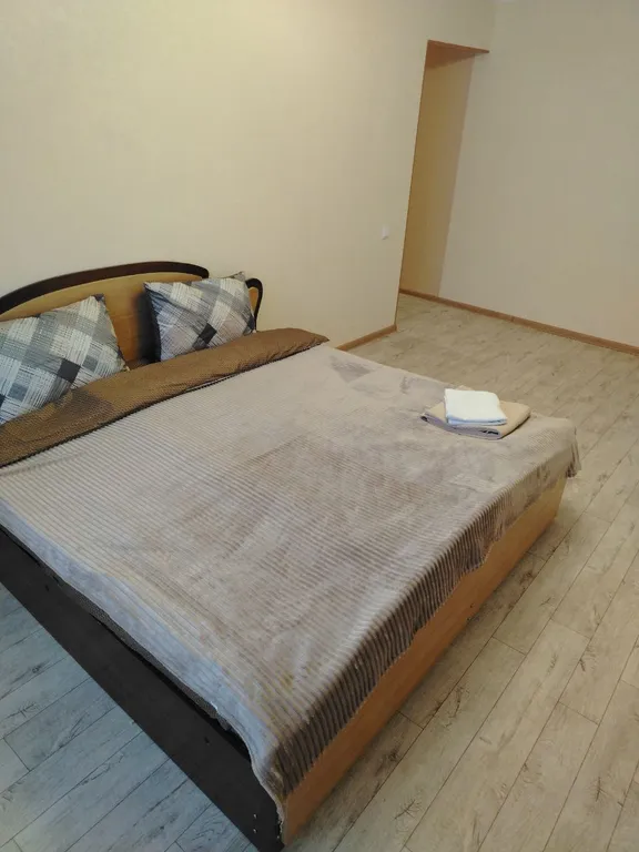 Просторная трехкомнатная квартира с видодом на море и парк маяк