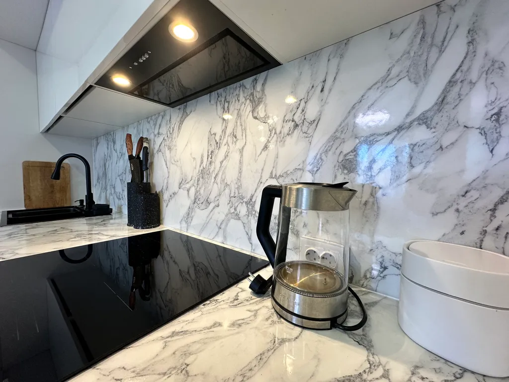 Евро-трешка на автостанции