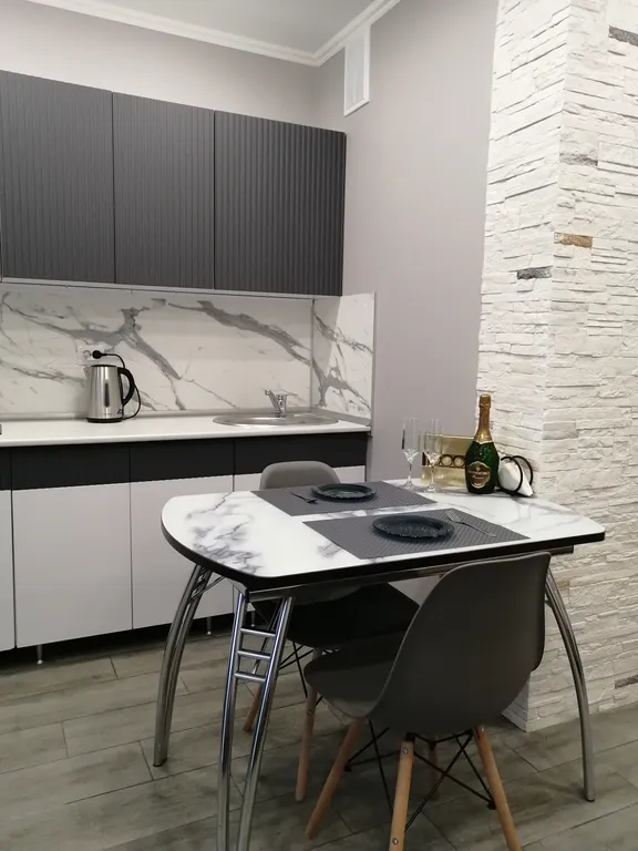 Квартира с видом на озеро