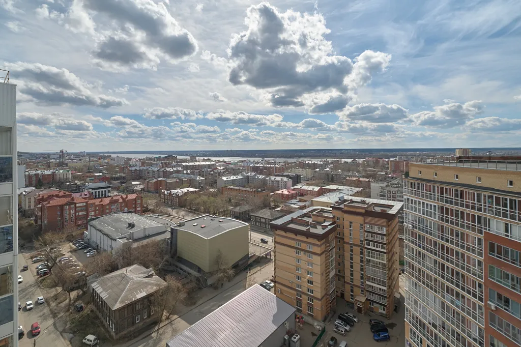 Студия на Б. Подгорной, 87 № 12 с видом на реку