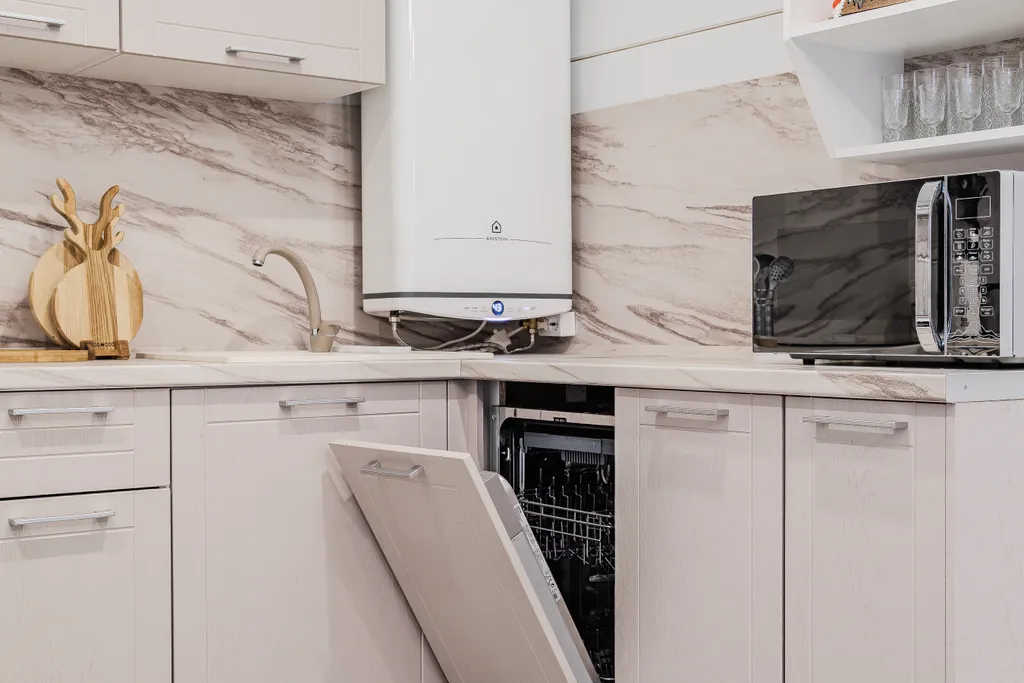 Коттедж Загородный дом с кедровой баней — Светлое