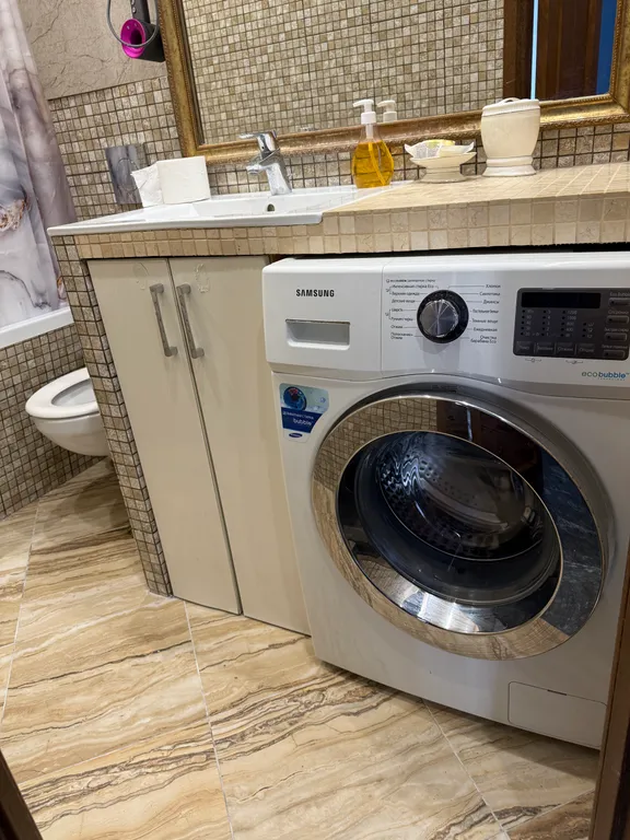 Уютная квартира с 2 изолированными спальнями с охраной