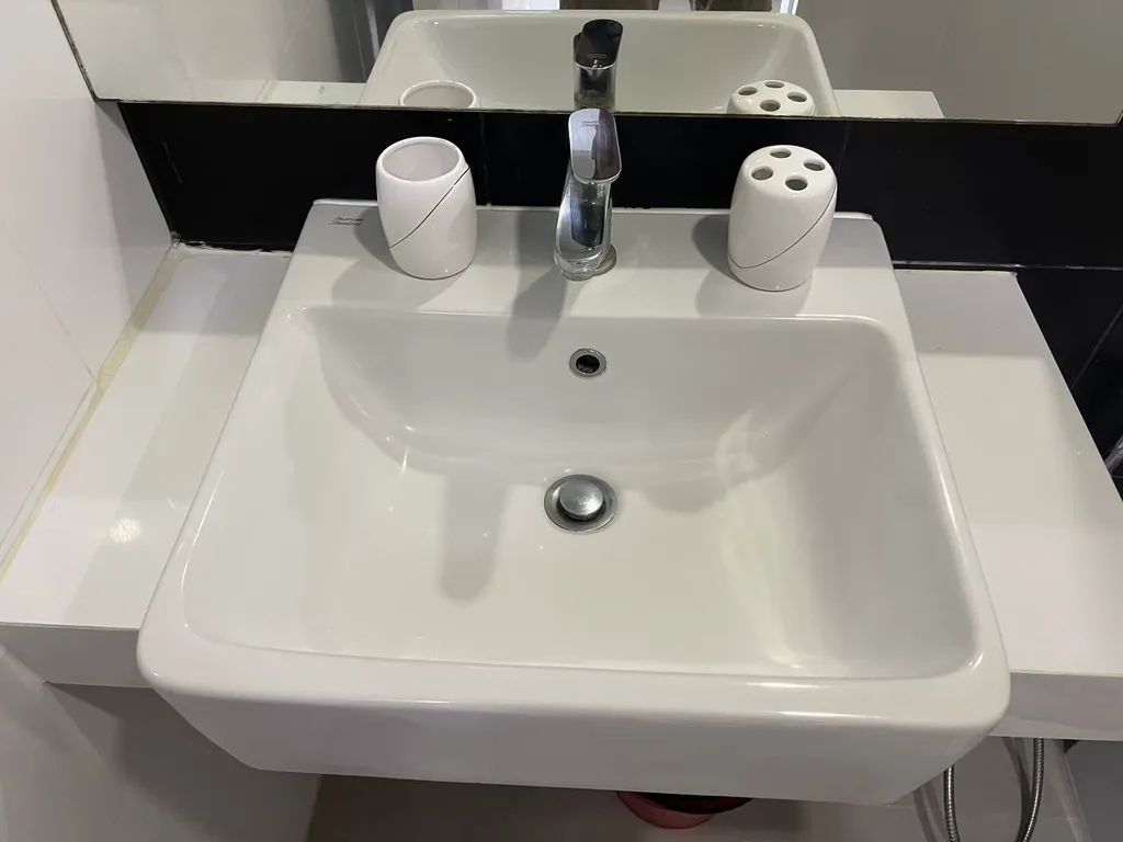 Студия после ремонта с удивительным видом с 8 этажа в центре Каты