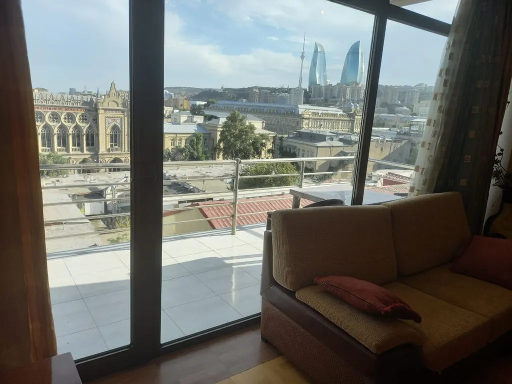 Квартира с видом на море и Пламенные Башни