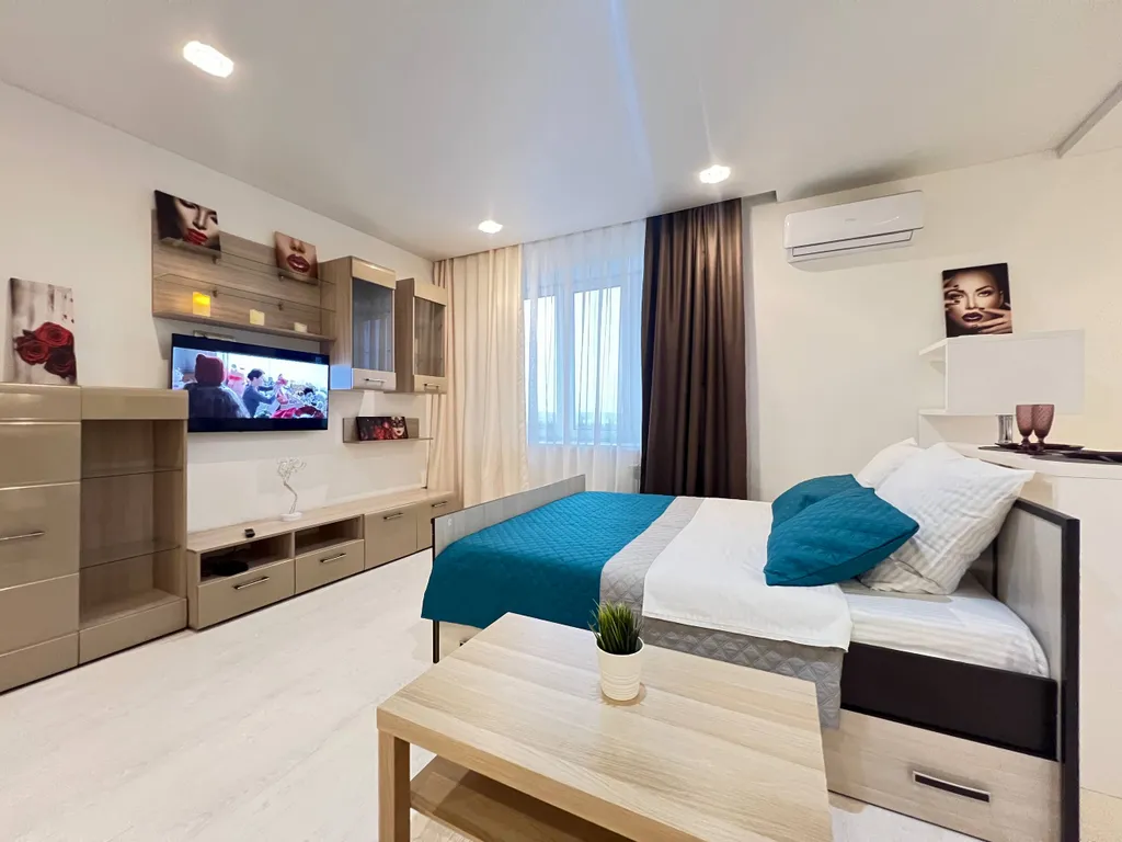 Дизайнерская студия в центре в новом доме