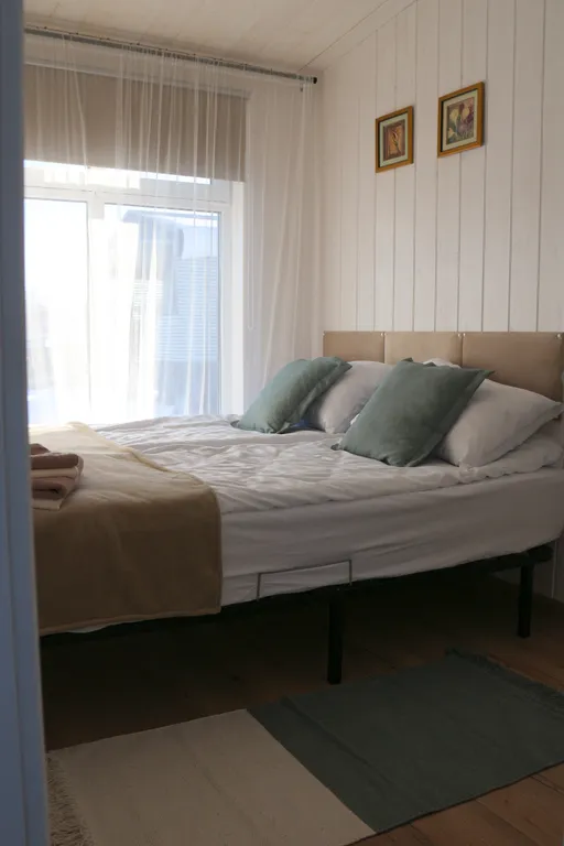 Уютный новый дом с сауной включена в стоимость и видом на озеро и лес