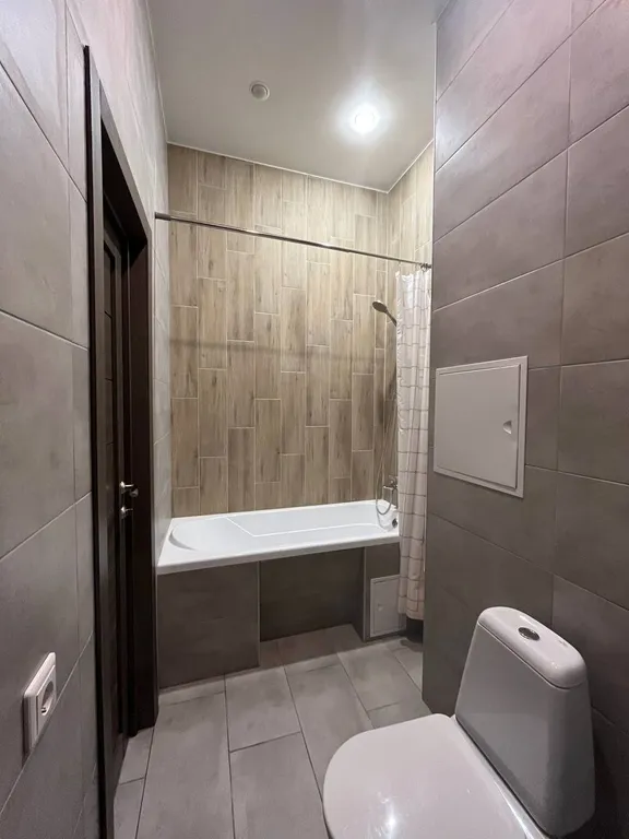 Просторные апартаменты на двоих у ТЦ Галерея