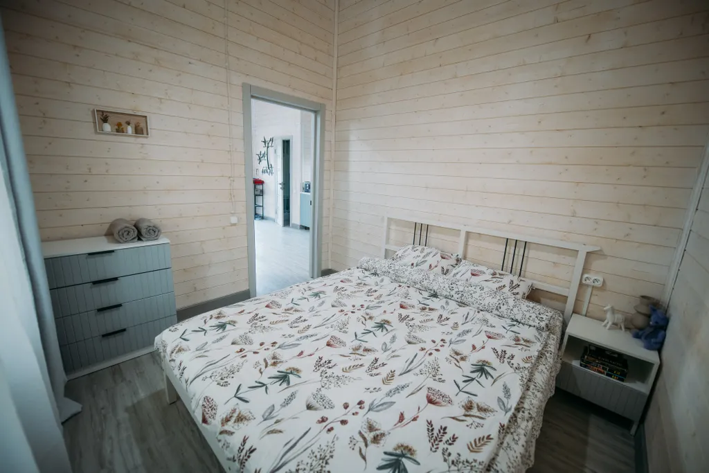 Уютный домик с видом на лес