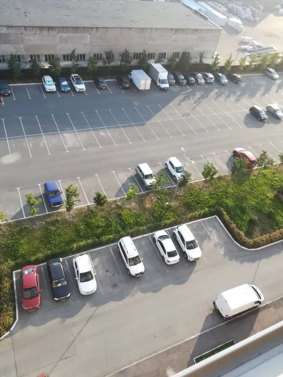 Двухкомнатная квартира у метро Горки