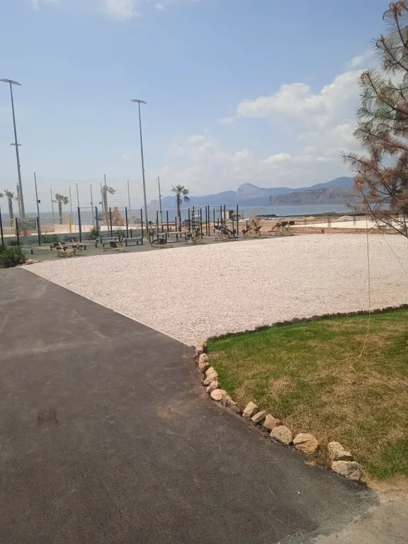 Семейный отдых в двух-комнатной квартире у Аквапарка на второй линии