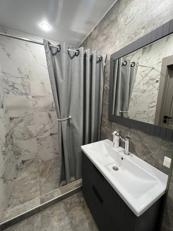 Дом с чаном в лесу