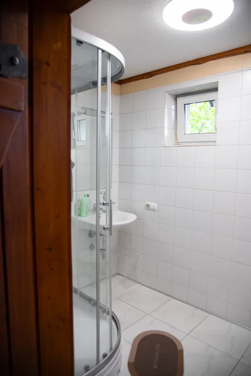 Премиум-дом для отдыха с сауной, бассеином и бильярдом