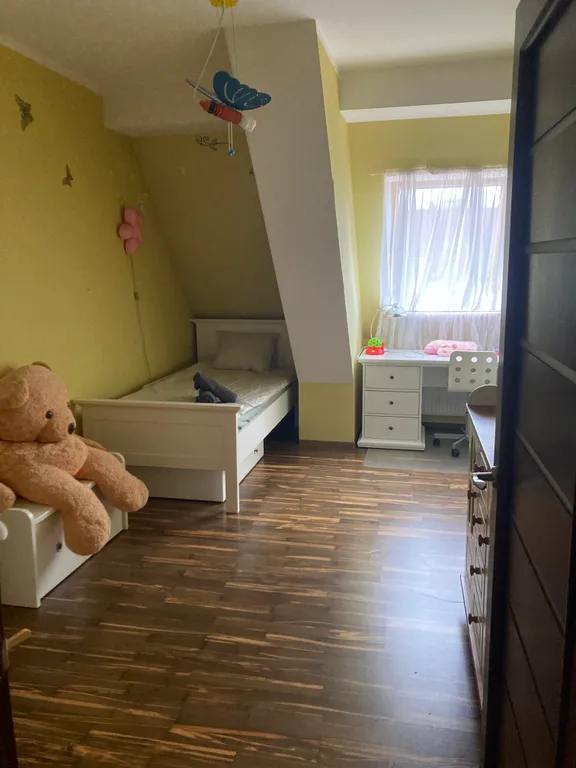 Квартира Апартаменты с тремя спальнями на улице Осенней в Центральном районе — Калининград