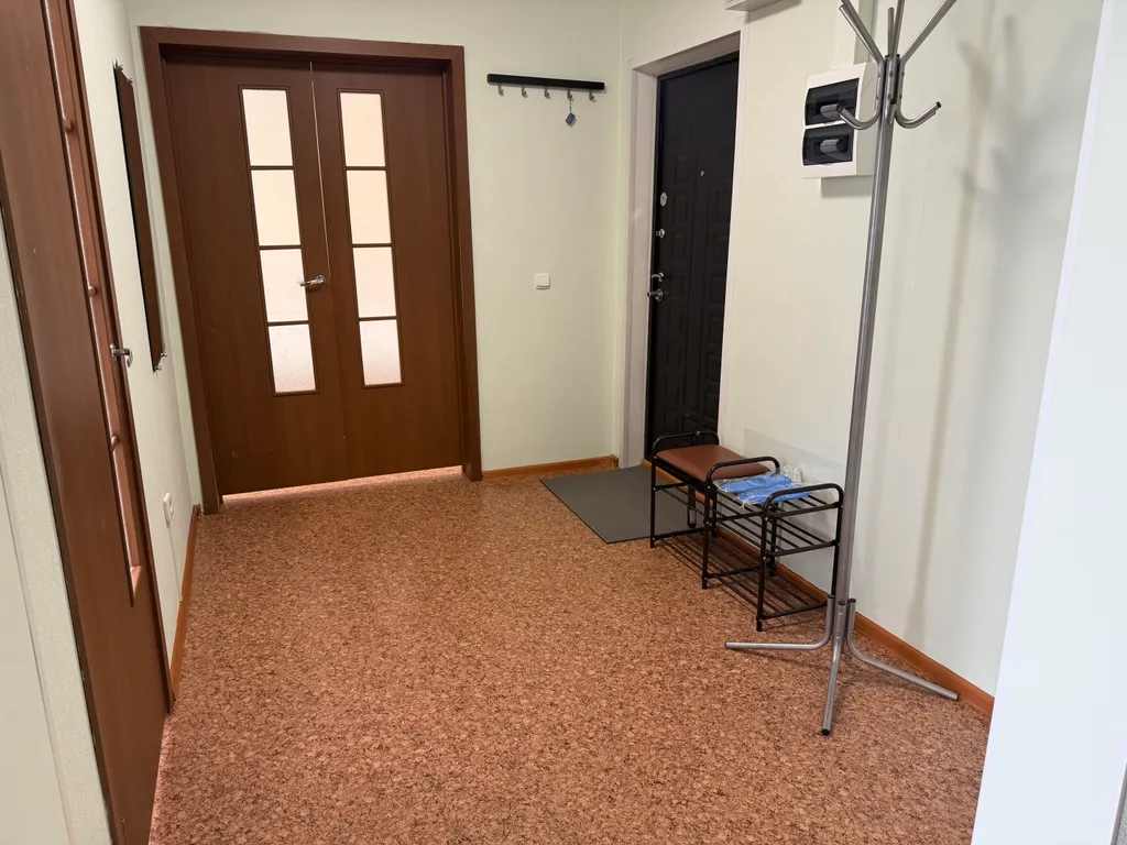 "В Гости!" на Запорожской 57 (2к квартира рядом с БЦ "Сити")