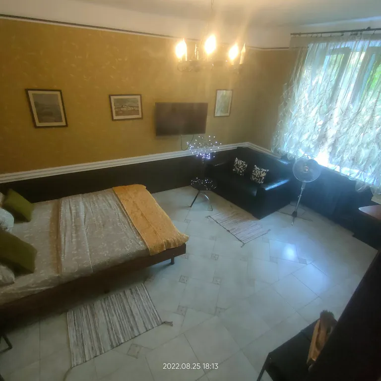 Чистейшая квартира-студия в центре