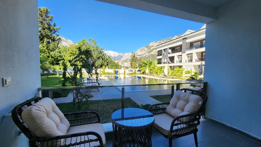 Квартира с видом на горы и выходом к бассейну — аренда посуточно в Кемер