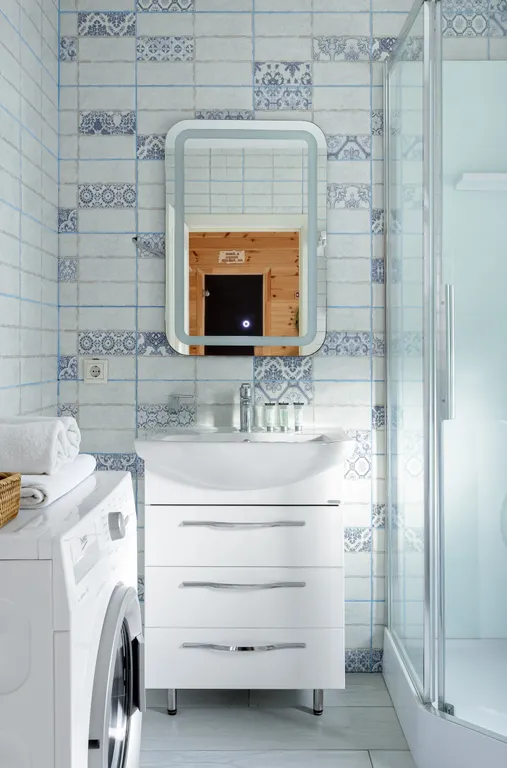 Современный дом в морском стиле с сауной