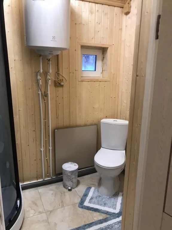 Коттедж в лесу, 12 спальных мест (весь дом)