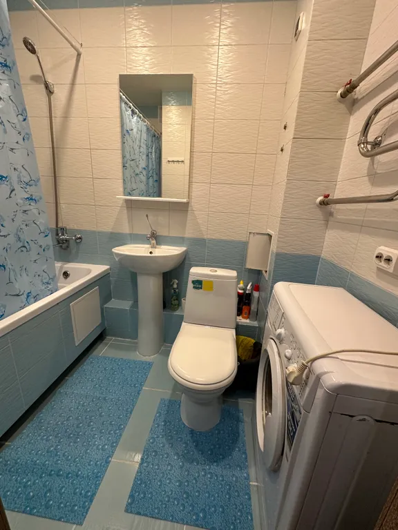 Студия - диван, стиралка, холодильник, СВЧ, водонагреватель