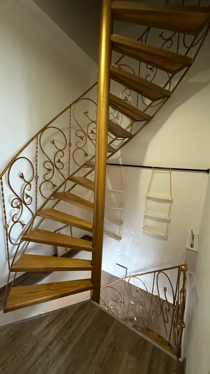 Дом на берегу залива