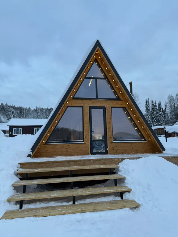 Коттедж Домик на берегу реки Вишера — аренда посуточно в Красновишерск