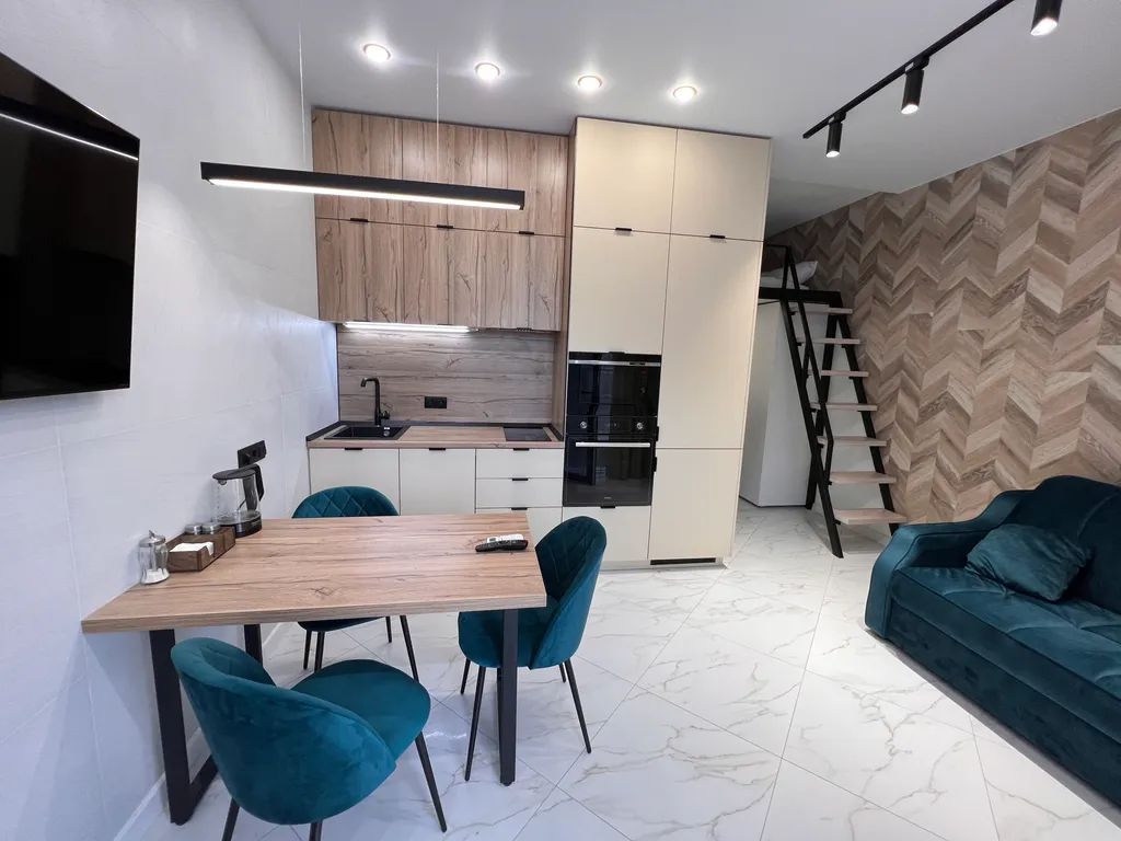 Современная студия Sun Hills Olginka