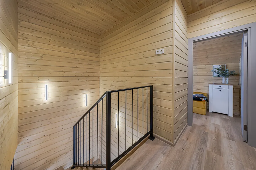 Дом у озера с чаном