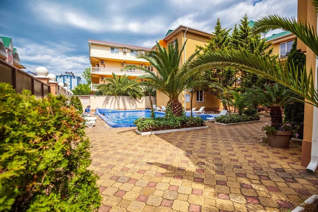 Квартира Квартира Светлая студия у моря с теплым бассейном — Сириус