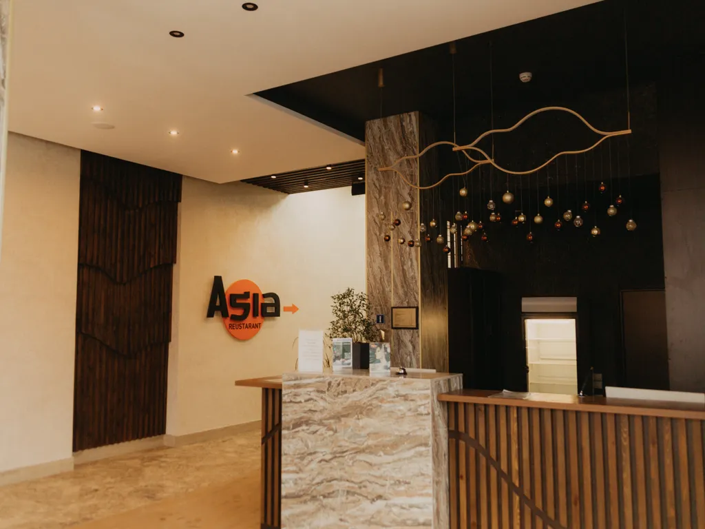 С потрясающим видом с 8 этажа, наслаждайся видом не вставая с кровати