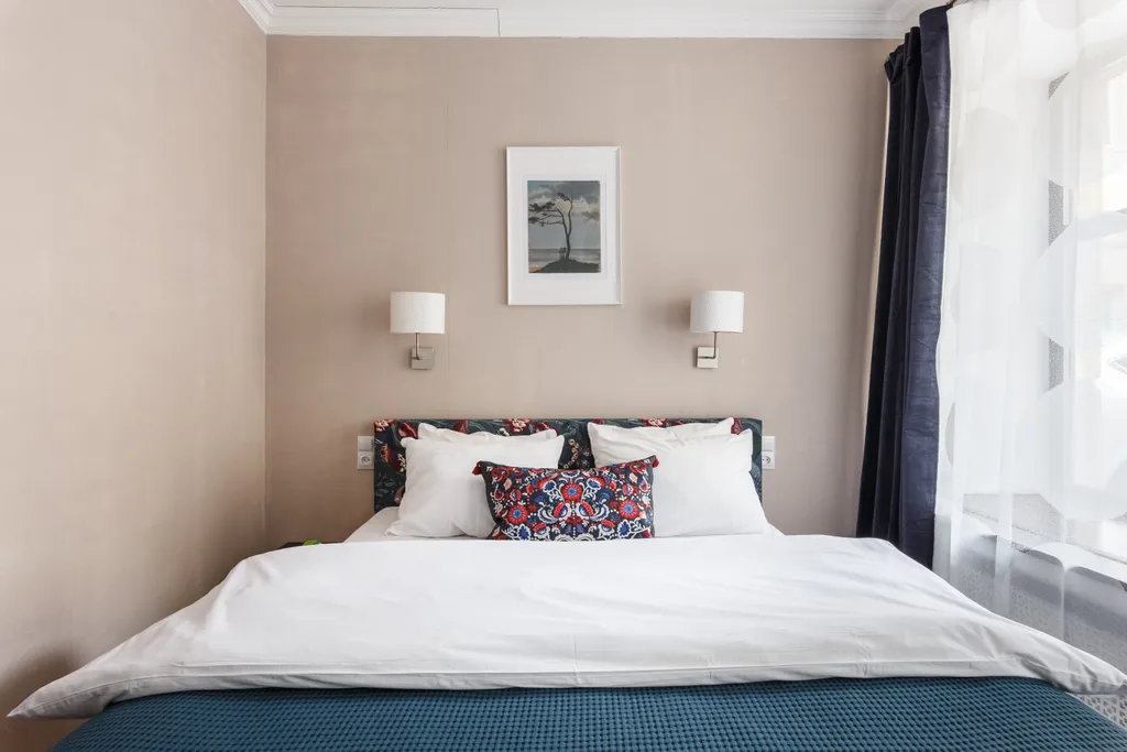 Квартира Комната с санузлом и видом во двор у Исаакиевского собора — Санкт-Петербург