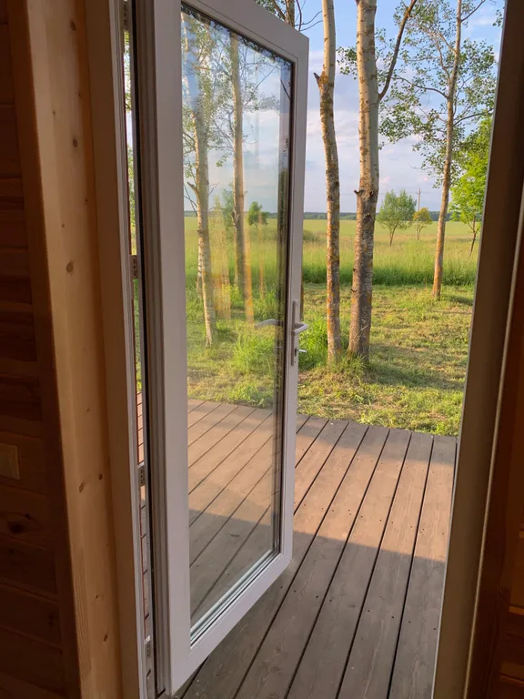 Домик с видом на лес