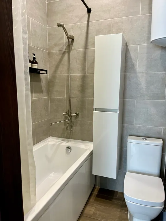 Вместительные апартаменты в новом ЖК, центр города