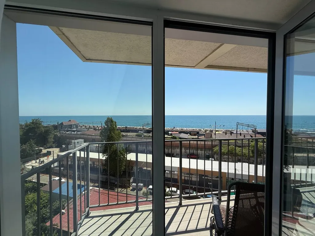 Двухкомнатная квартира в 2 минутах самого лучшего пляжа в Дагомысе