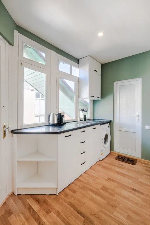 Guli of Tbilisi, Дуплекс с видом на реку в историческом центре города