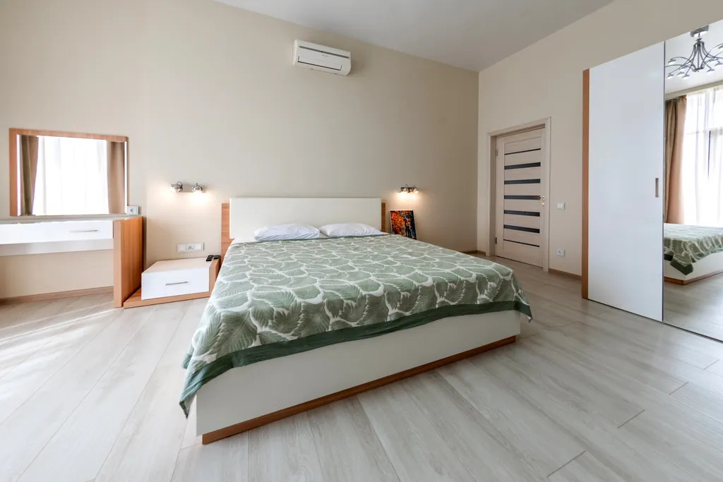 Роскошный пентхаус с панорамным видом на море.