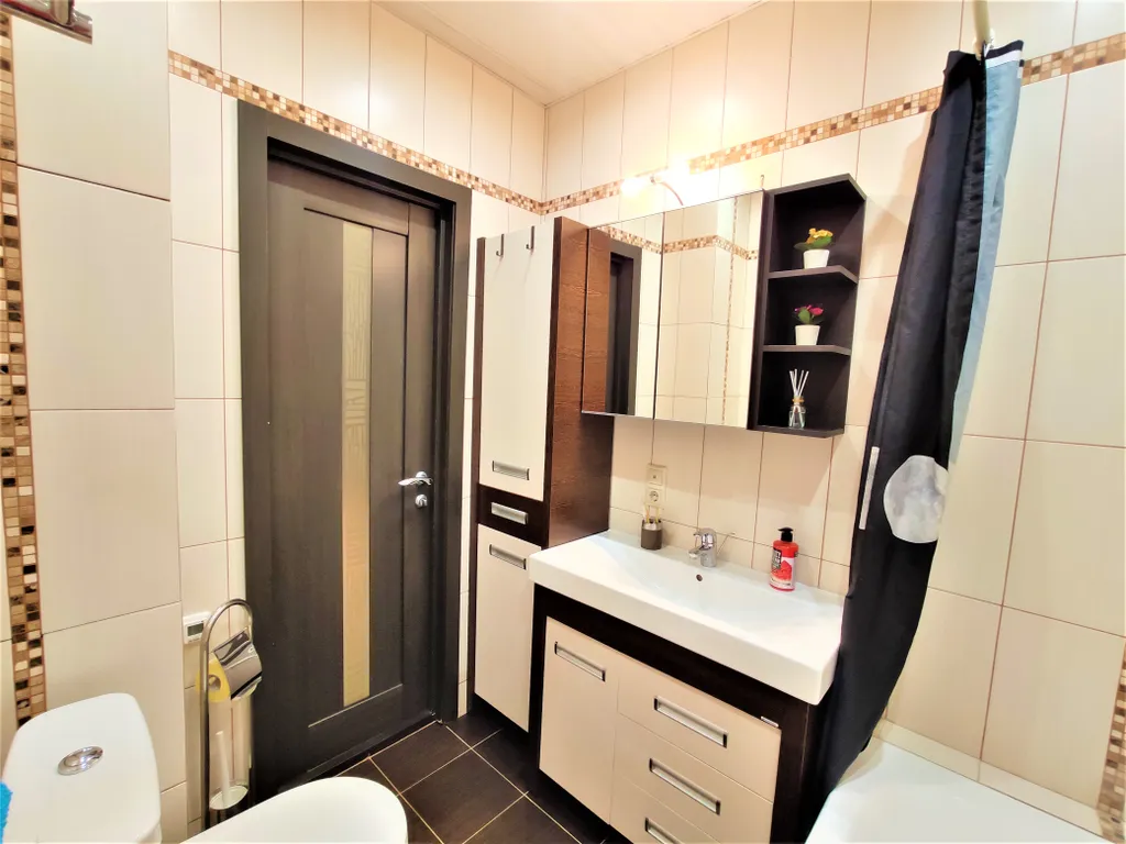 Чистая, уютная квартира в микрорайоне Красная горка