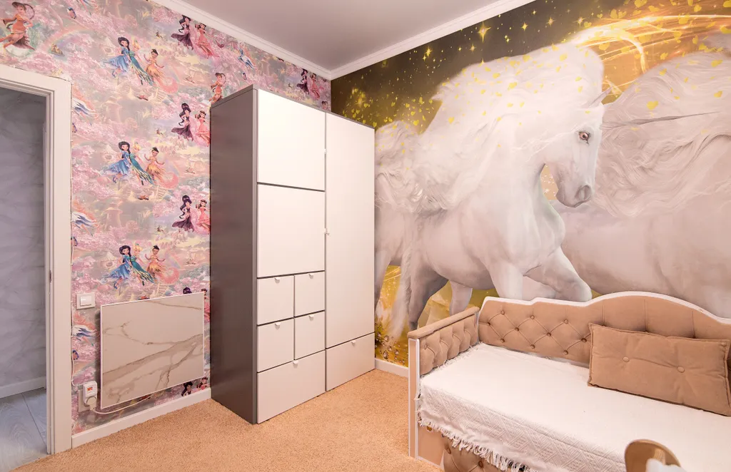 Дом Кантри со своим двором и парковкой