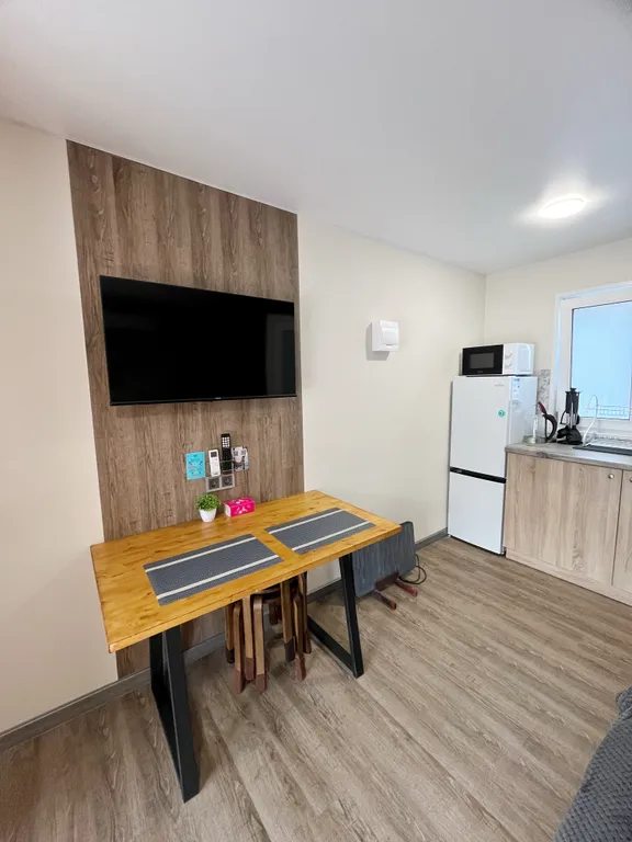 Четырёхместный номер с террасой, первая линия от моря, номер семейный