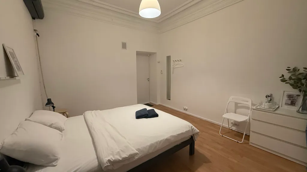 Просторная комната в скандинавском стиле у метро Парк Культуры