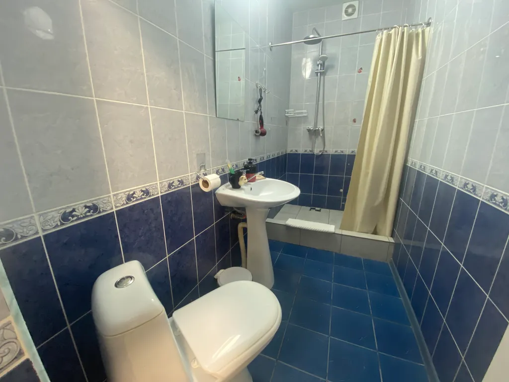 Квартира Квартира Эконом с большой кроватью и личной ванной комнатой рядом с номером — Геленджик