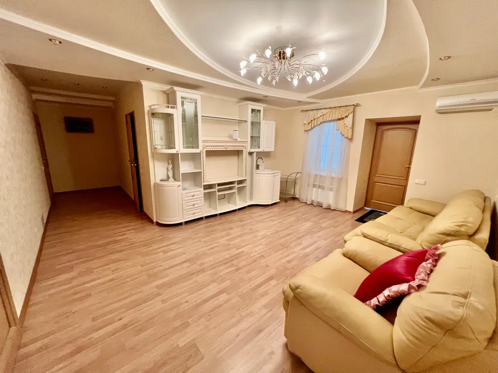 Вилла на берегу моря