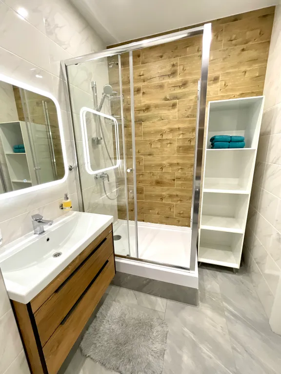 Люкс апартаменты в доме бизнес класса центр